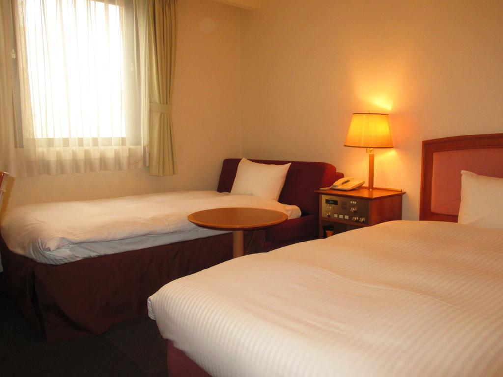 Hotel Green Selec Sendai Buitenkant foto
